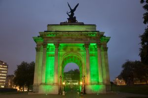 Wellington Arch, London, lit up for financial drinks reception